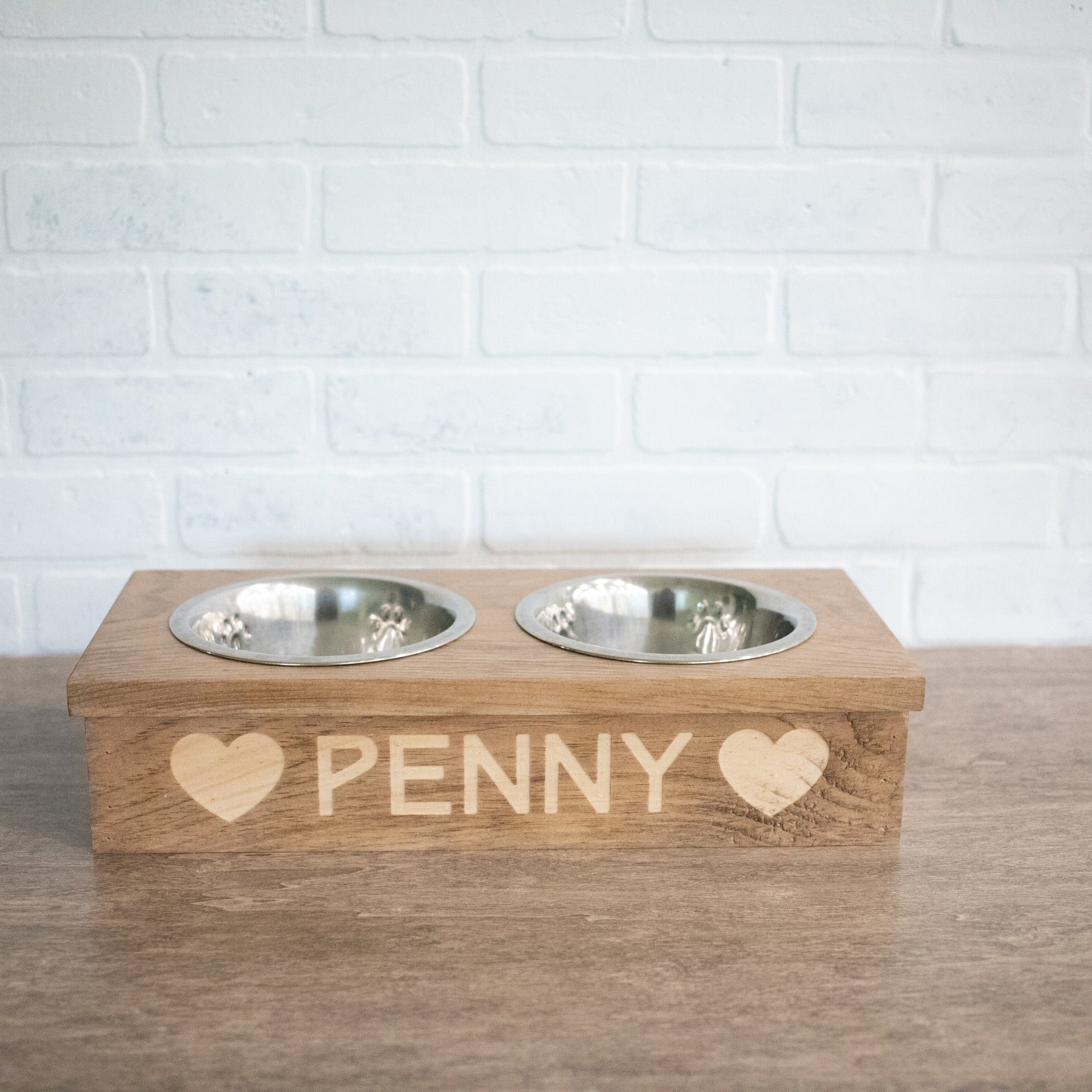 Portada cuadrada premium de Comedero elevado de madera con cuencos de acero - Tu Peludo Premium