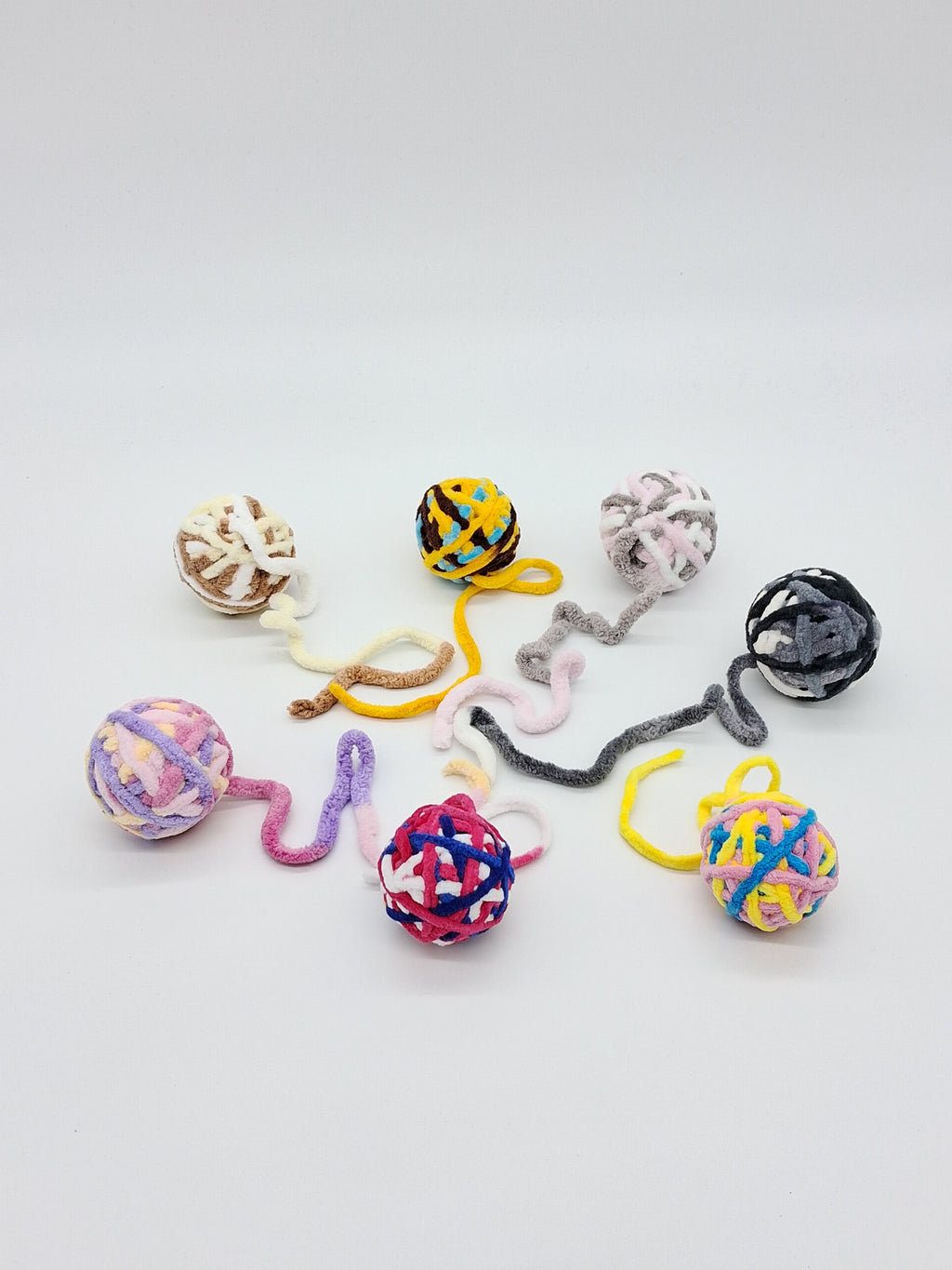 Kitty Cat Yarn Ball (LARGE)-0