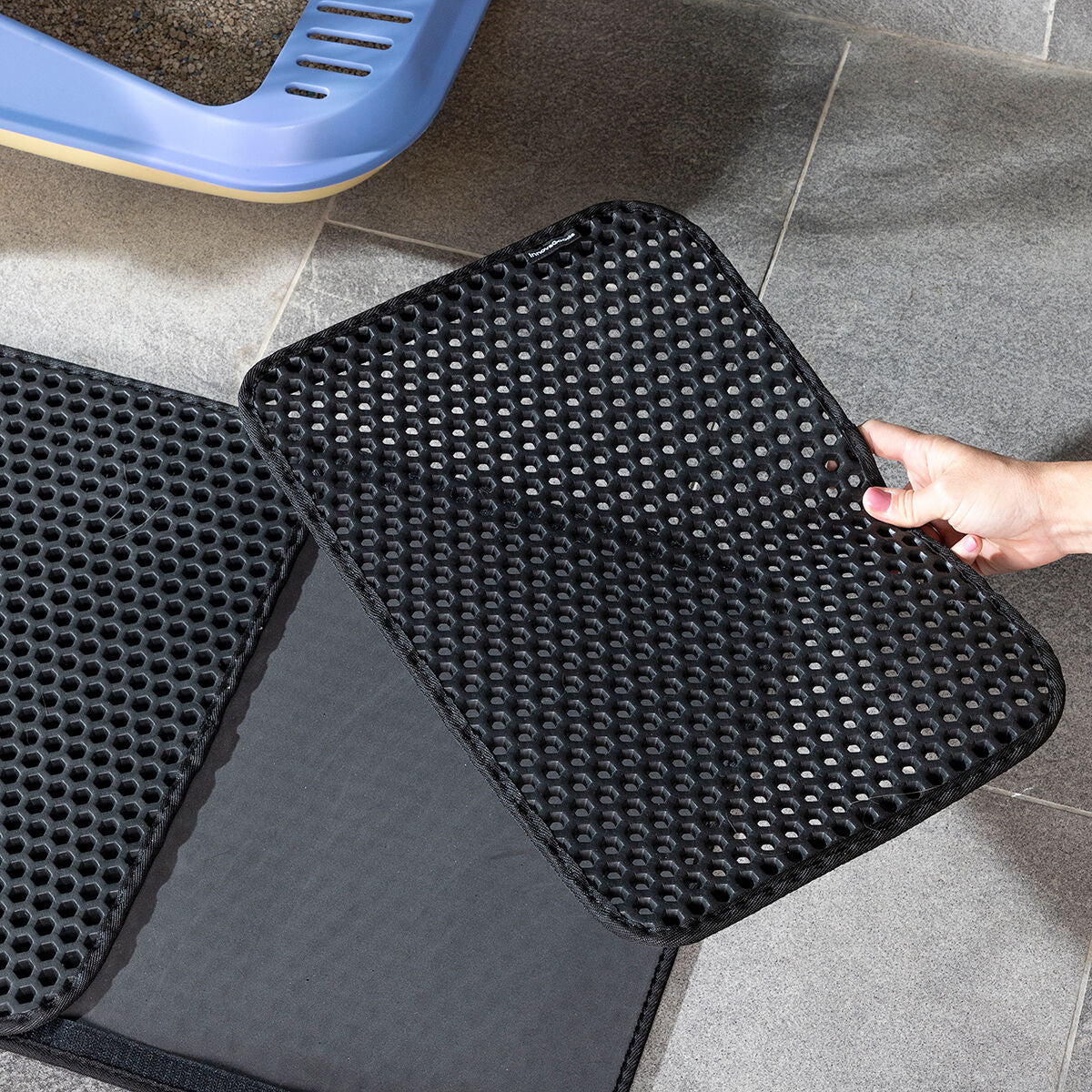 Alfombrilla para arenero de gato Clikatt InnovaGoods