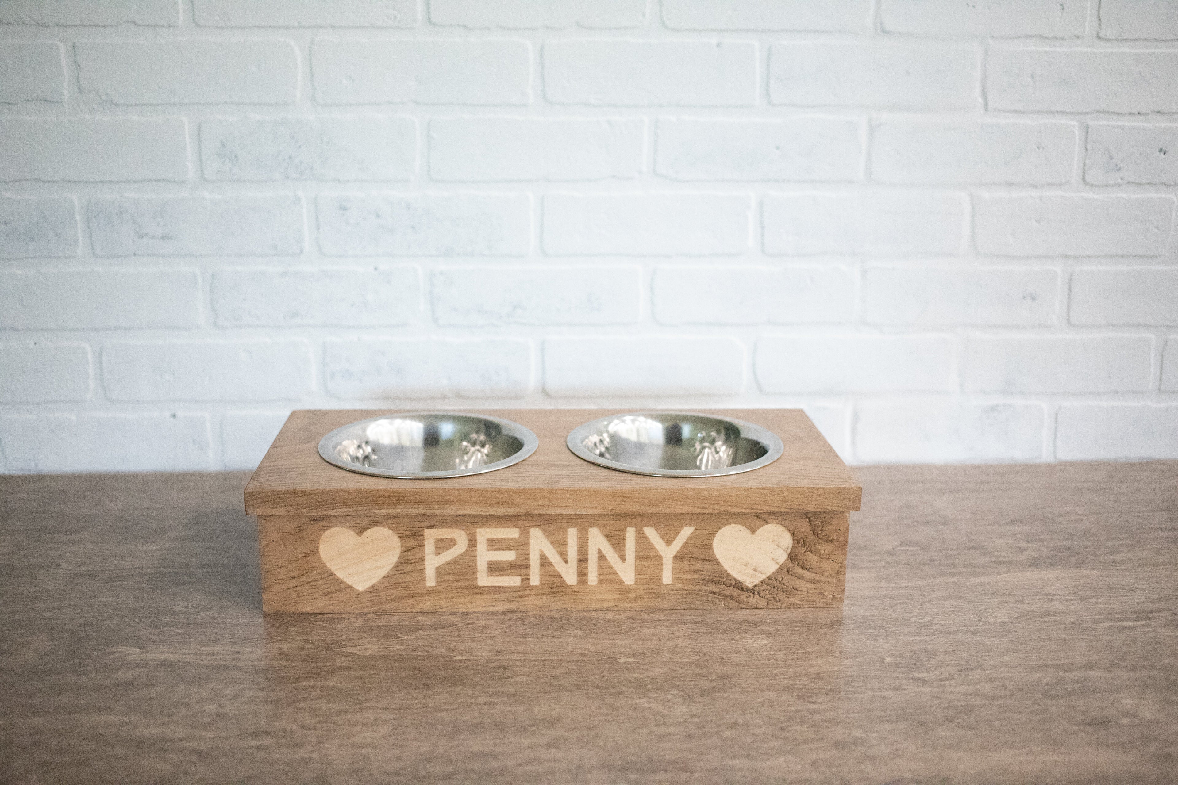 Wooden animal Feeder with Stainless Steel Bowls, Raised chien Food Stand